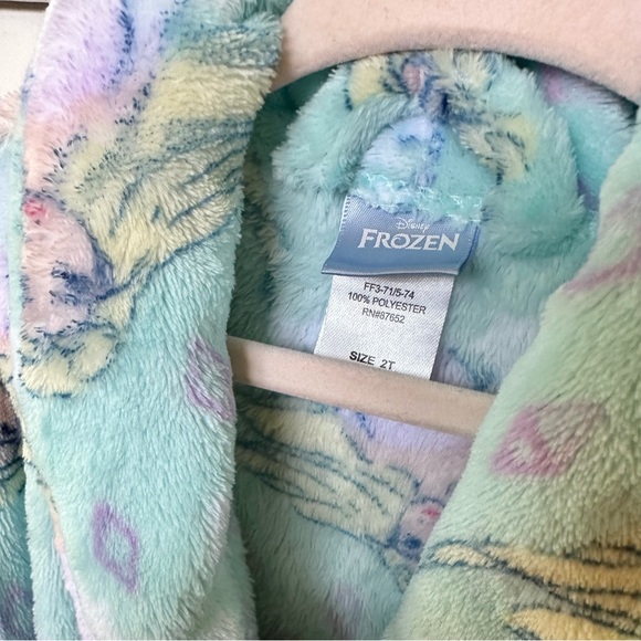 Disney Frozen Elsa Robe - Picture 2 of 5